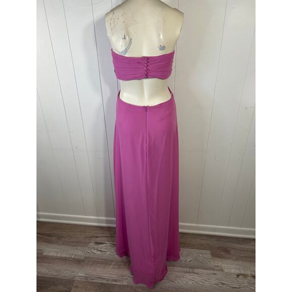Strapless Empire Waist Chiffon Gown in Orchid Pink
Dessy Collection - Picture 5 of 10